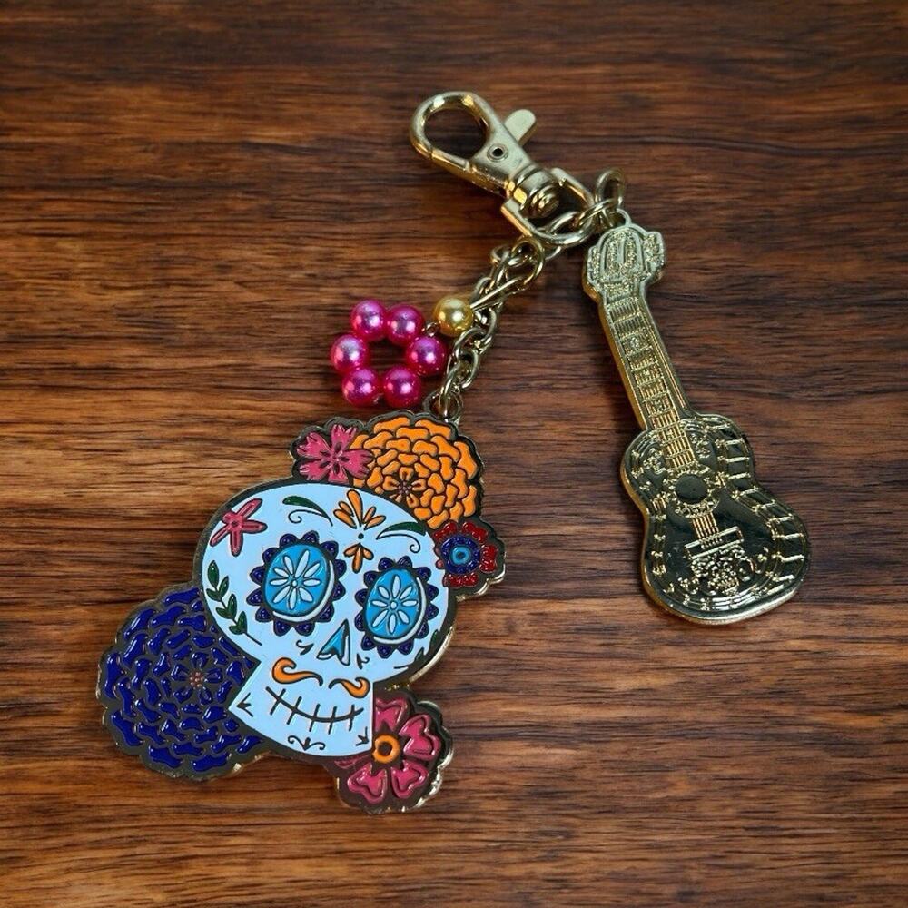 Disney Parks Coco Keychain Calavera Skull Guitar 3 Charm Metal Key Bag Clip